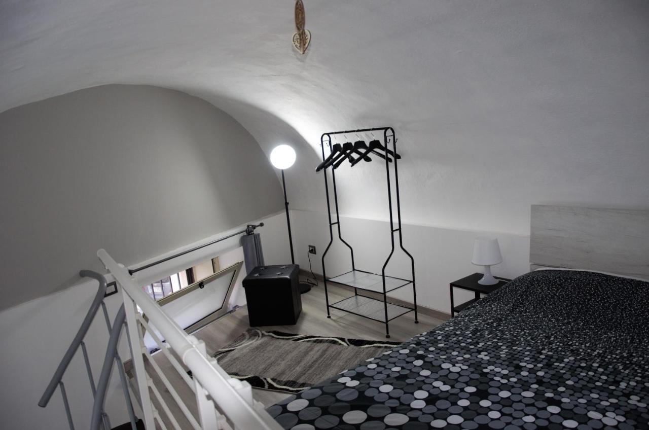 カターニアLa Casa Di Karolaアパートメント エクステリア 写真
