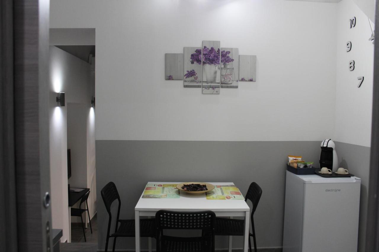 カターニアLa Casa Di Karolaアパートメント エクステリア 写真