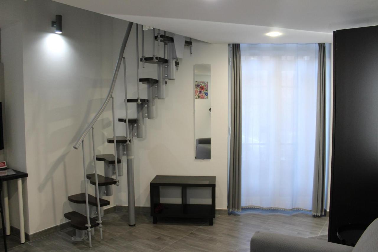 カターニアLa Casa Di Karolaアパートメント エクステリア 写真